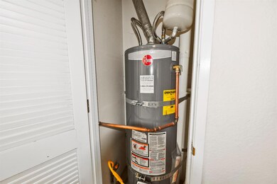 7409 Auburn Oaks Ct unit P, Citrus Heights, CA 95621 - photo 4