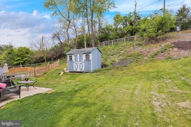 135 Gerald Ave, Reading, PA 19607 - photo 2