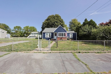 1 Harvard St, Fairhaven, MA 02719 - photo 3