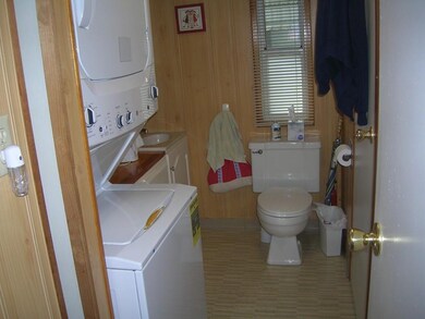 13 Holly Rd, Taunton, MA 02780 - photo 5