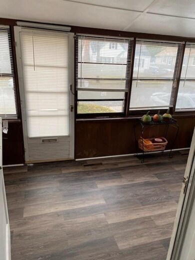 21 Michigan St, Indian Orchard, MA 01151 - photo 2