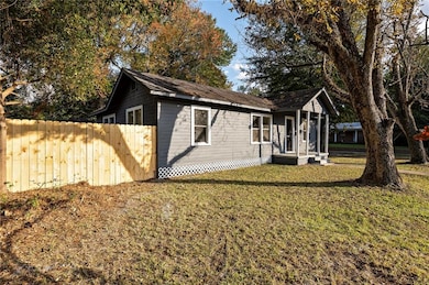 300 Geronimo St, Mobile, AL 36611 - photo 2