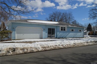 814 Remington Dr, North Tonawanda, NY 14120 - photo 3