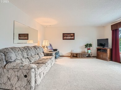 1805 SW 26th St, Troutdale, OR 97060 - photo 7