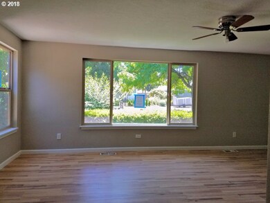 1565 Linda Ave, Eugene, OR 97401 - photo 7