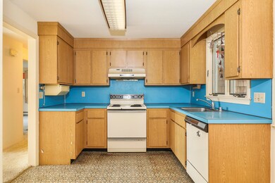 8 Eldredge Dr, North Falmouth, MA 02556 - photo 6