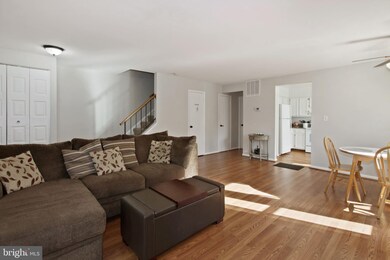 1 Appledowre Ct, Germantown, MD 20876 - photo 6