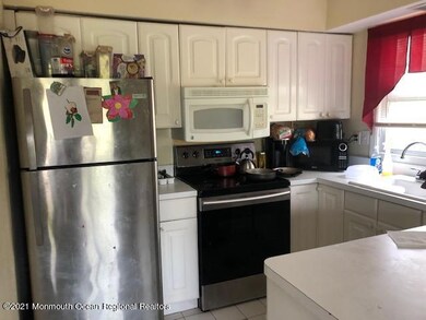 14 Woodpecker Rd, Howell, NJ 07731 - photo 5