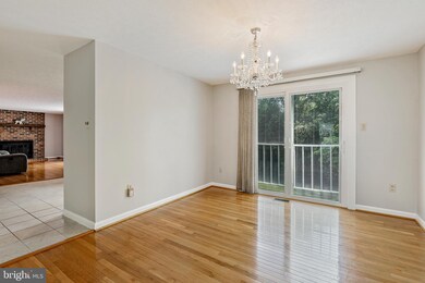 6325 Summercrest Dr, Columbia, MD 21045 - photo 6