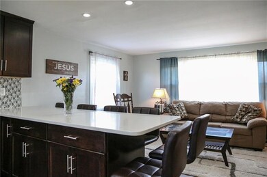 The six seat peninsula makes entertaining guests a