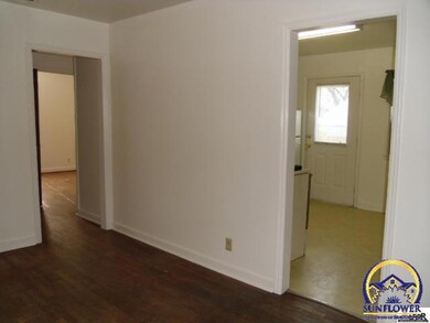 2406 SW Buchanan St, Topeka, KS 66611 - photo 5
