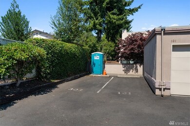 8225 212th St SW unit 302, Edmonds, WA 98026 - photo 6