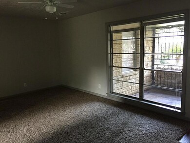 10322 Rockaway Dr, Houston, TX 77016 - photo 6