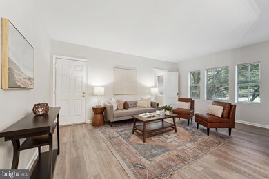 1909 N Rhodes St unit 27, Arlington, VA 22201 - photo 3