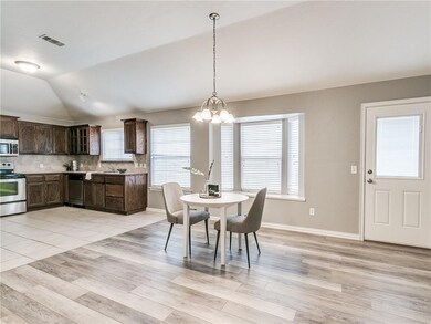 925 Eagle Cliff Dr, Norman, OK 73072 - photo 5