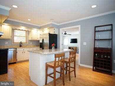 1011 Mount Holly Dr, Annapolis, MD 21409 - photo 5