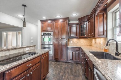 6828 N Comanche Ave, Warr Acres, OK 73132 - photo 7