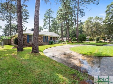 Circular driveway
