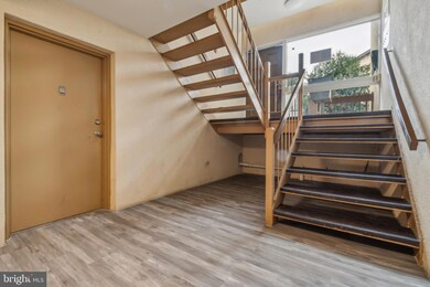 9641 Whiteacre Rd, Columbia, MD 21045 - photo 3