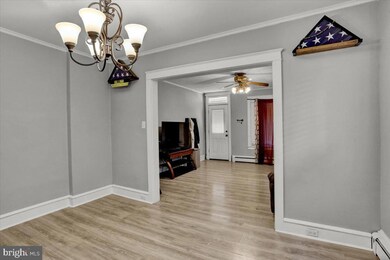 1011 E Bellevue Ave, Reading, PA 19605 - photo 6