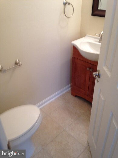 12545 Coral Grove Place, Germantown, MD 20874 - photo 4