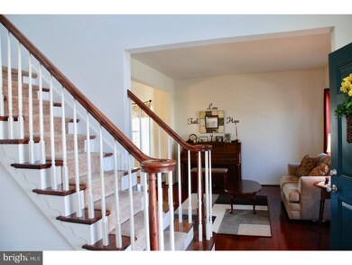 2123 Larkspur Ct, Pennsburg, PA 18073 - photo 3