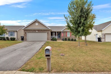 1821 Lakin Ln, Columbia, TN 38401 - photo 2