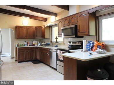 822 Churchville Rd, Southampton, PA 18966 - photo 7