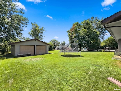706 Yorkshire Ct, Washington, IL 61571 - photo 2