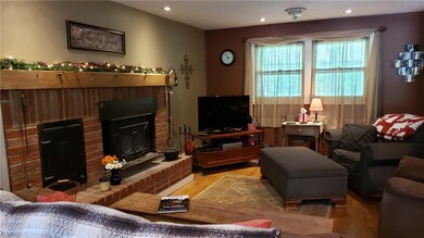 759 W Henry Rd, Thorntown, IN 46071 - photo 4