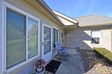 2132 Willow Run Cir, Enon, OH 45323 - photo 4