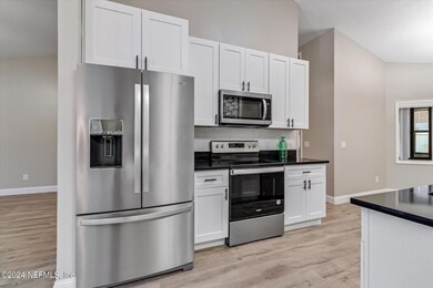 05-10 Falls Place - 5