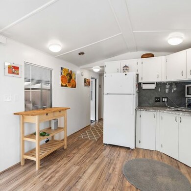 3223 N Lockwood Ridge Rd unit 210, Sarasota, FL 34234 - photo 3