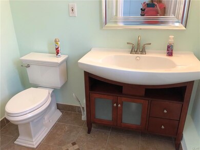 3707 Greenway St, Easton, PA 18045 - photo 7