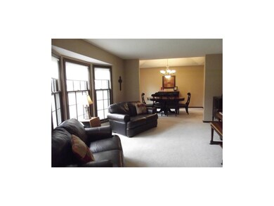 10425 Oakmont St, Lenexa, KS 66215 - photo 2