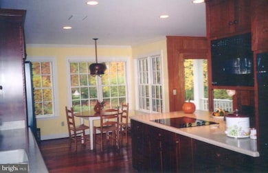 946 Old County Rd, Severna Park, MD 21146 - photo 6