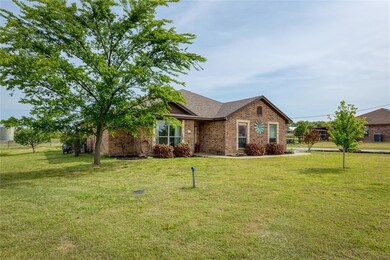 216 E Arbor Ct, Springtown, TX 76082 - photo 2
