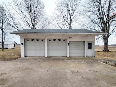 355 W Us Highway 6, Albion, IN 46701 - photo 3