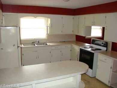 200 N Hall St, High Point, NC 27263 - photo 4