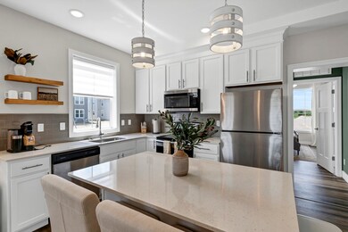 212 Great Loop East Dr unit 1A, Ottawa, IL 61350 - photo 4