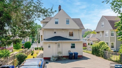 240 Hamilton Place, Hackensack, NJ 07601 - photo 6