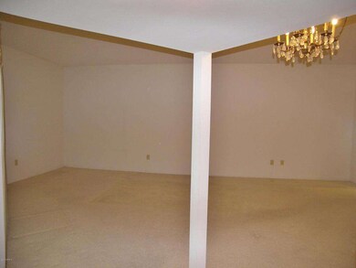 Living Room/Dining Room