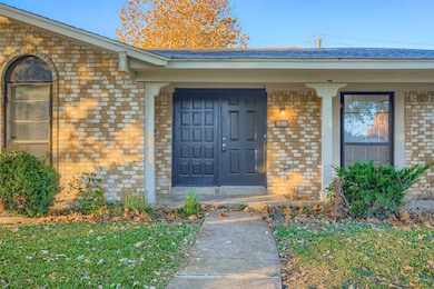 1917 Aspen Ln, Garland, TX 75044 - photo 3