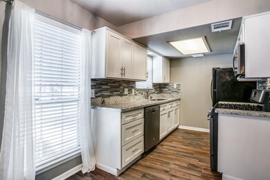 8815 Hillsgrove Ct, Houston, TX 77088 - photo 7