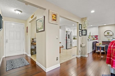 1025 Sharon Loop SE, Salem, OR 97306 - photo 7