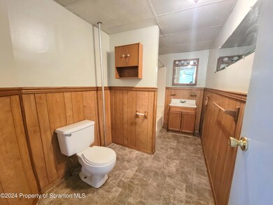 318 Wayne St unit 1, Archbald, PA 18403 - photo 5