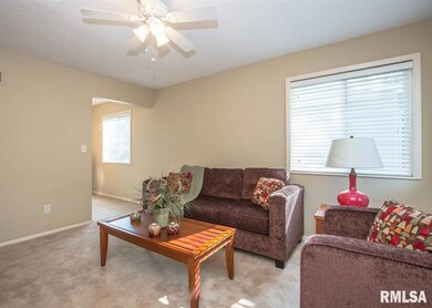 2410 W 59th St, Davenport, IA 52806 - photo 2