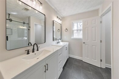 2581 Oak Village Place NE, Marietta, GA 30062 - photo 7