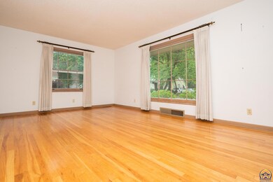 4100 SW Munson Ave, Topeka, KS 66604 - photo 3