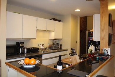 142 Commercial St unit 201, Boston, MA 02109 - photo 3